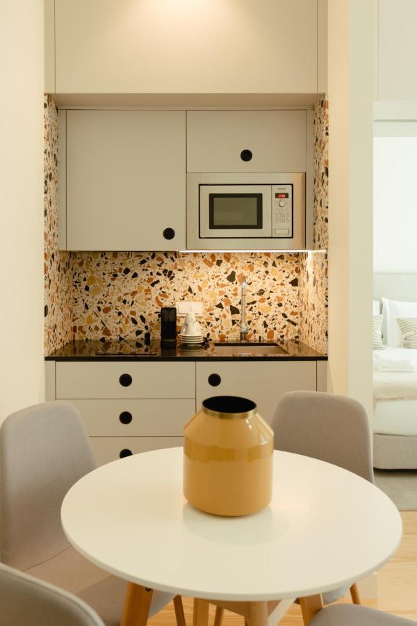 Trindade 19 Apartments - 1B Aragones Lissabon Buitenkant foto