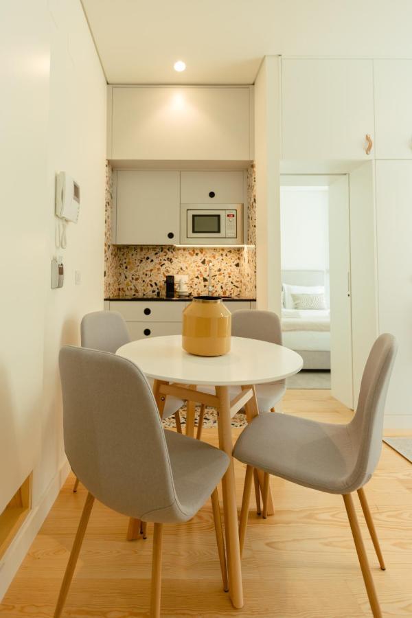 Trindade 19 Apartments - 1B Aragones Lissabon Buitenkant foto